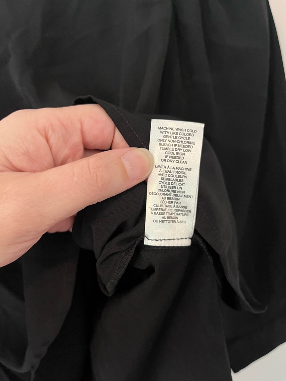 Tahari Silky Black Button Back Blouse Smocked 3/4 Length Sleeves Large NWOT - Picture 6 of 9